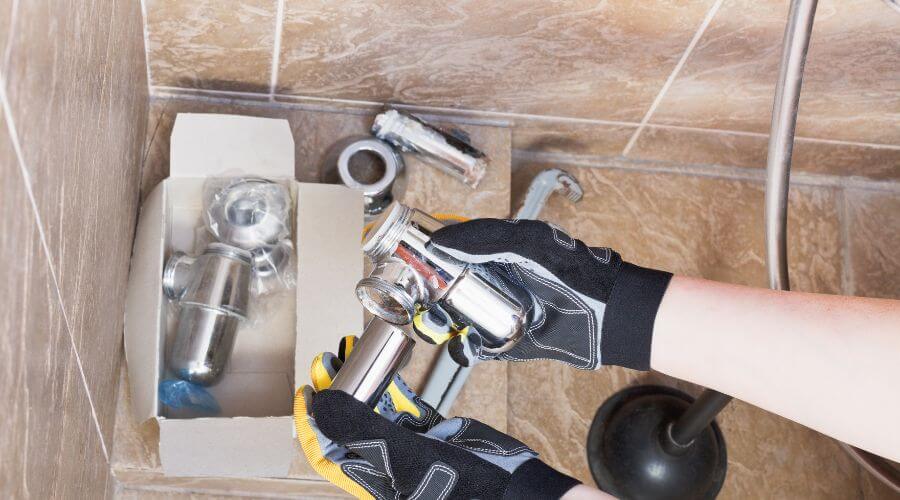 Professional residential roofers in Lynnville, IN